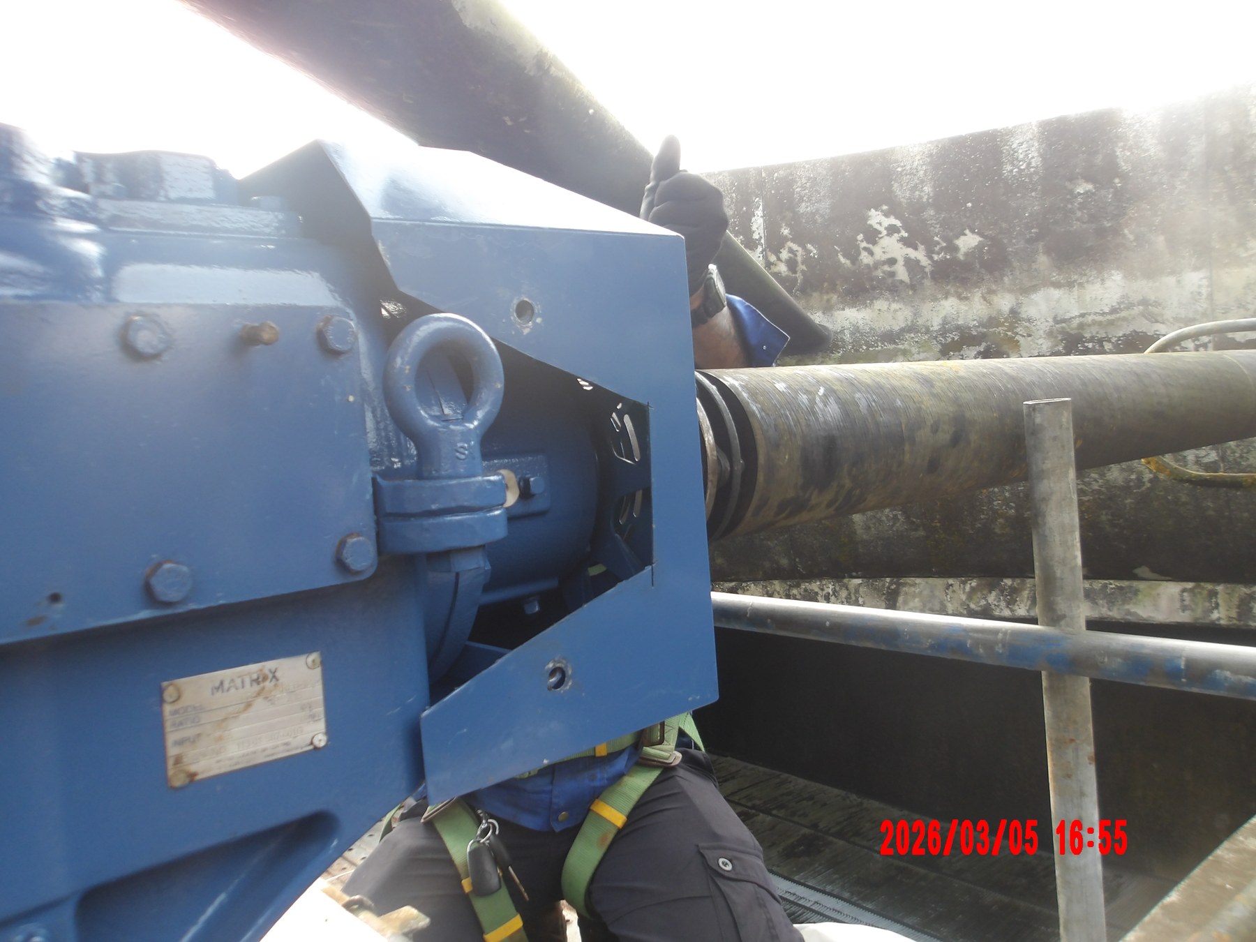 Cooling-tower gearbox at the Chachoengsao site during the gearbox replacement