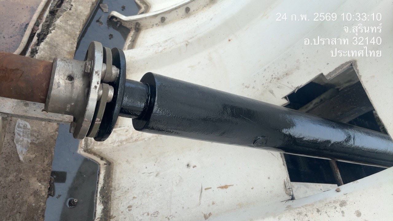 Cooling-tower drive shaft at Prasat, Surin during the coating and alignment work