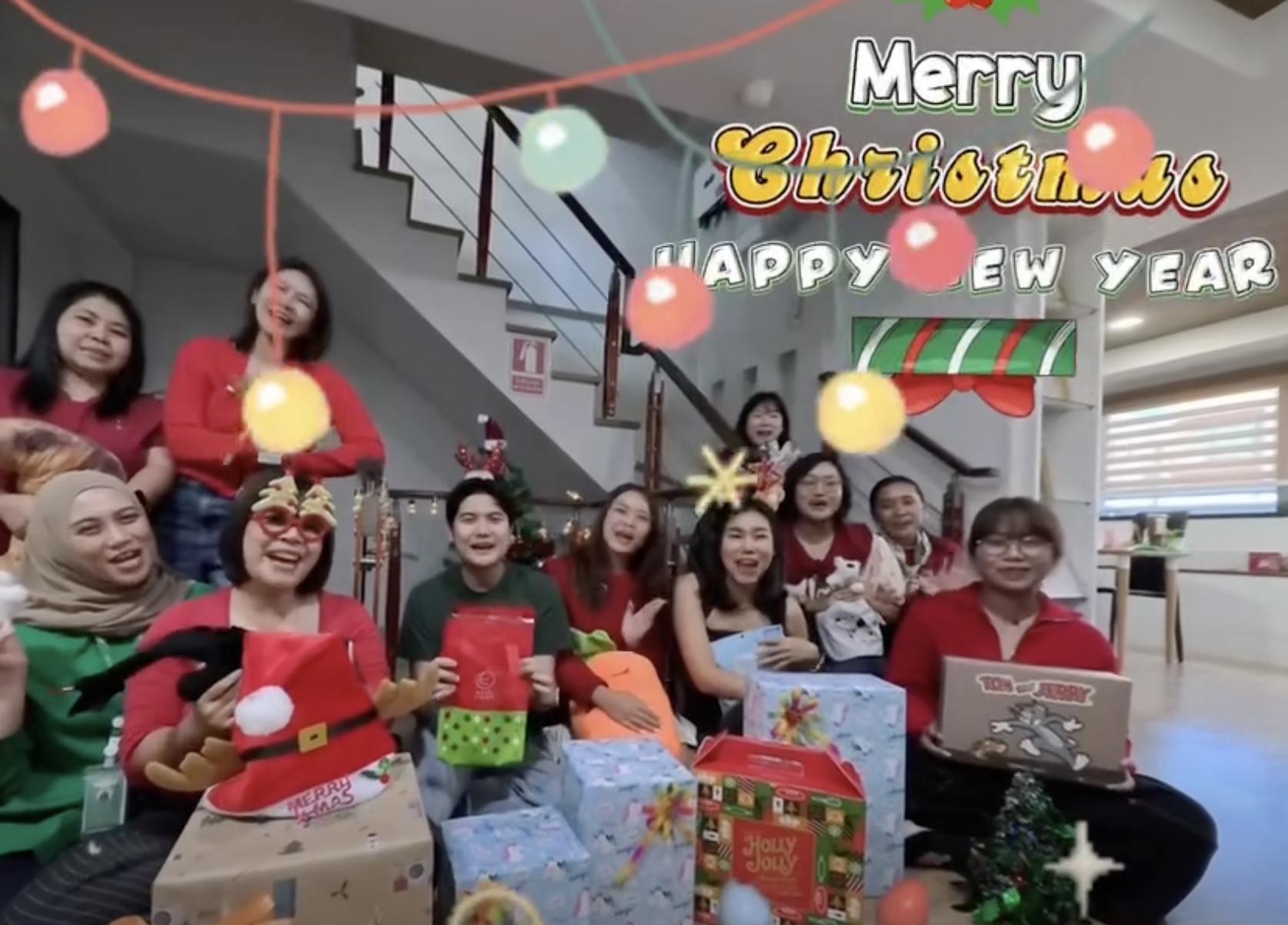 Merry Christmas and Happy New Year 2026 🎊🎉🎁